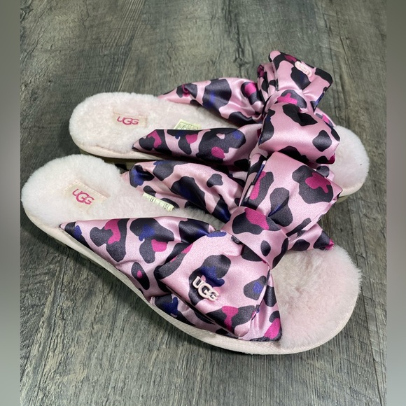 UGG Lushette Leopard Puffer Satin Sheepskin Slippers - Picture 5 of 6